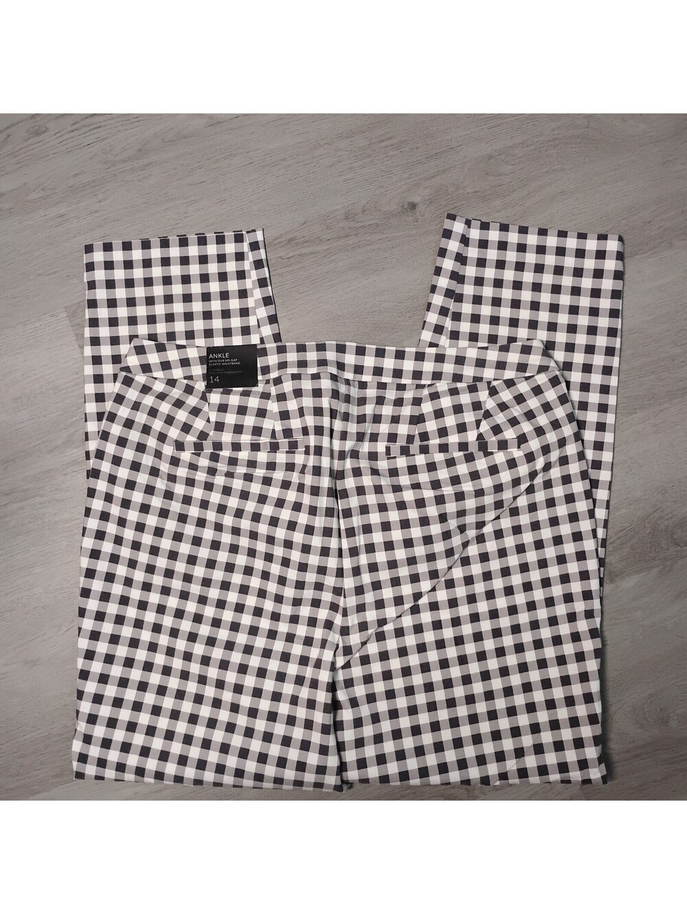 Lane Bryant The Madison ankle pants. Size 14. New with tags!!